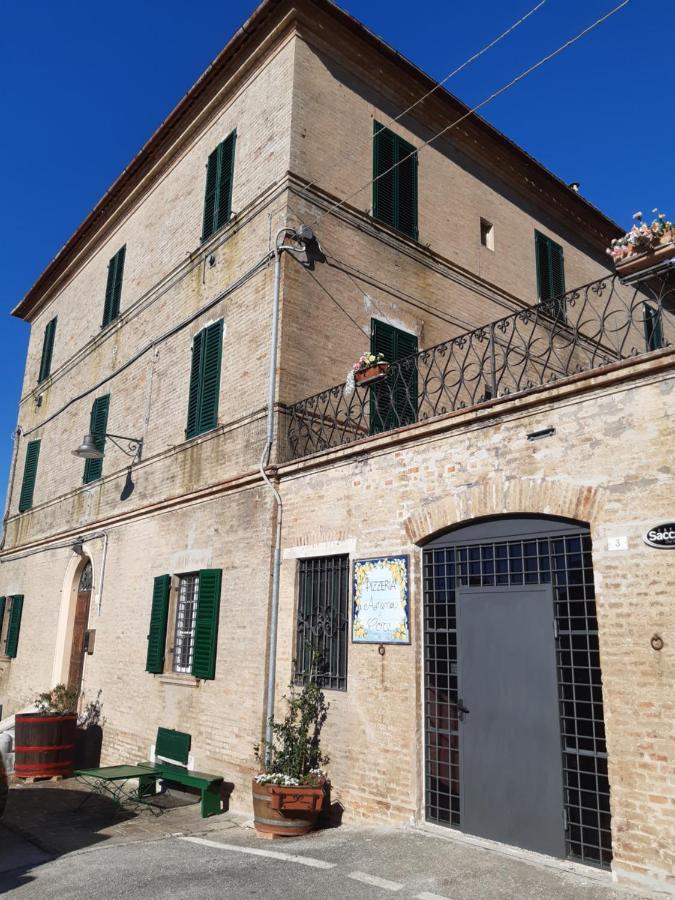 Palazzo Tuemi Apartment Castelplanio Bagian luar foto